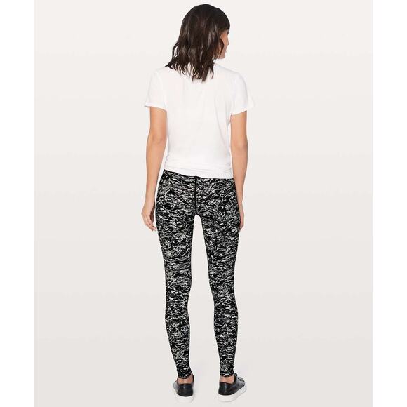 lululemon athletica Pants - Lululemon Wunder Under Hi-Rise Tight 31" Size 4